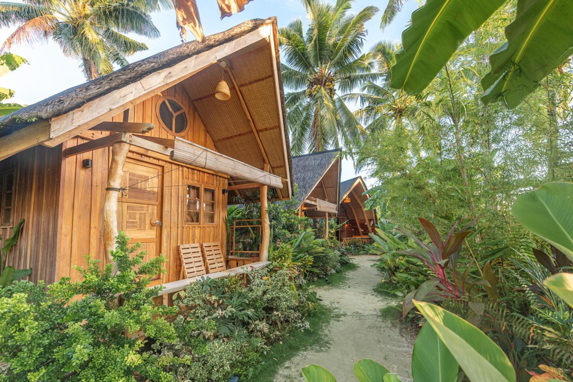Camanolo Homestay Хенерал Луна Екстериор снимка